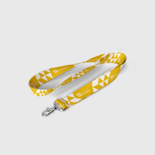 Crachá com cordão personalizado