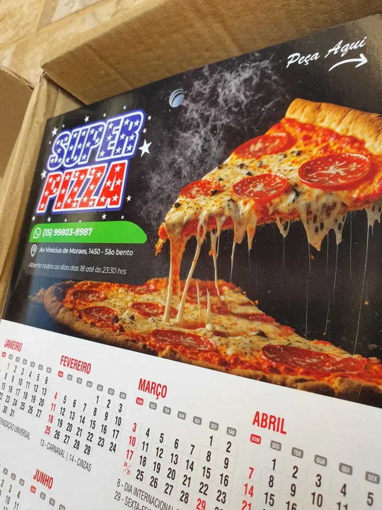 Calendário comercial personalizado para pizzaria.
